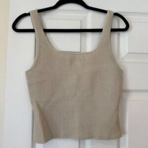 Babaton Aritzia Sculpt Knit Scoop Neck Cropped Ribbed Tank Size Medium